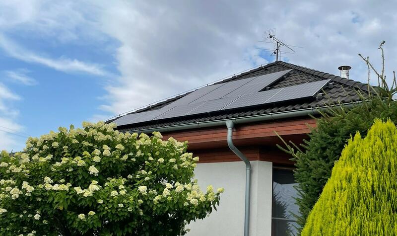 Reference: Solární elektrárna s autonabíječkou a vyřízením dotace NZÚ - Polepy