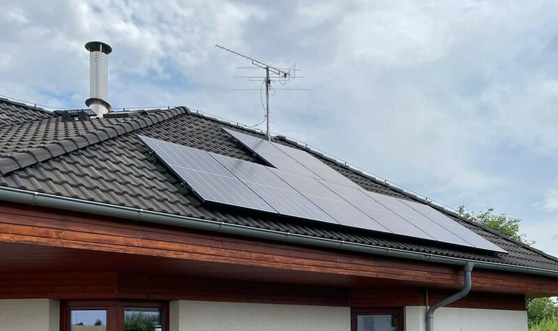 Reference: Solární elektrárna s autonabíječkou a vyřízením dotace NZÚ - Polepy