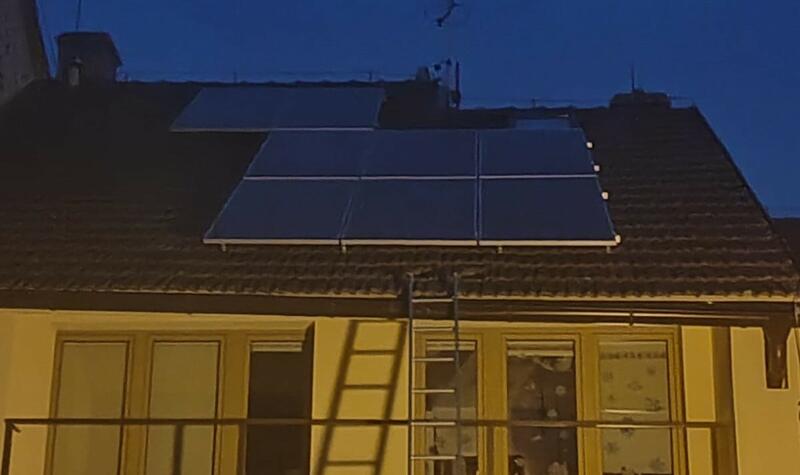 Reference: Solární elektrárna s možností ukládání vyrobené energie do baterií - Krnov-Pod Cvilínem 