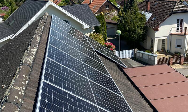 Reference: Fotovoltaická elektrárna s baterií a nabíjecí stanicí pro elektromobil - Litoměřice-Předměstí