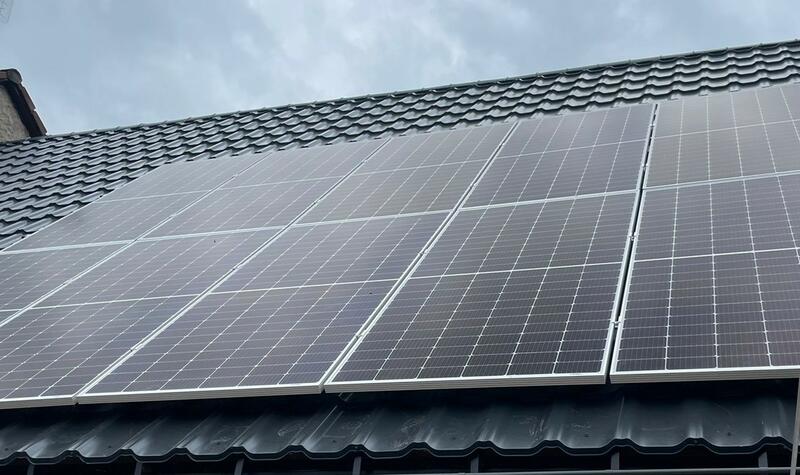 Reference: Solární elektrárna s instalací bateriového úložiště - Boseň 