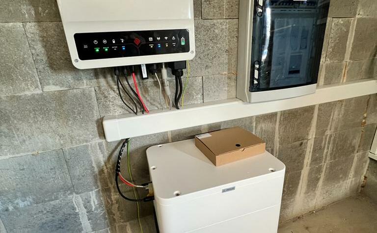 Reference: Fotovoltaická elektrárna s baterií a Wallboxem - Petrkov