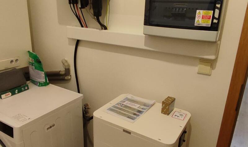 Reference: Fotovoltaická elektrárna s uložením vyrobené energie do baterií - Žermanice 