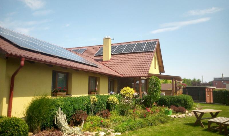 Reference: Fotovoltaická elektrárna s nabíjecí stanicí pro elektromobil - Klínec