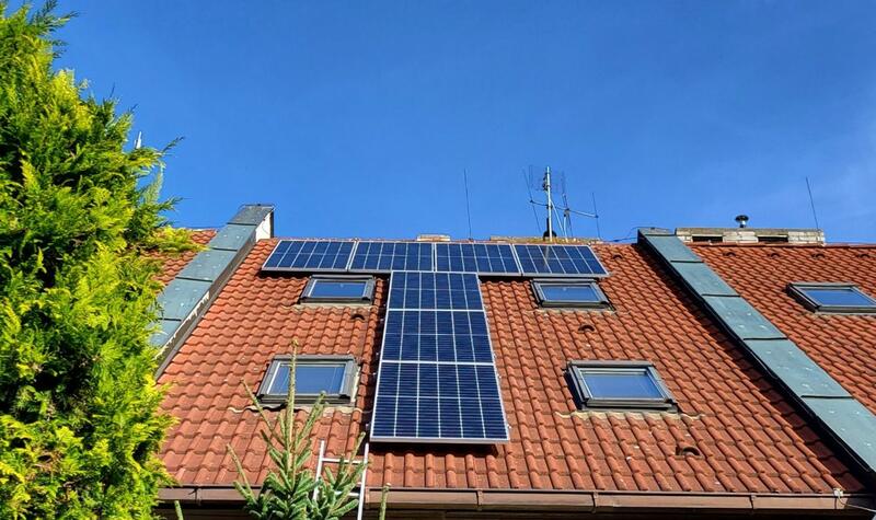 Reference: Fotovoltaika s uchováním vyrobené energie v bateriích - Praha Řepy
