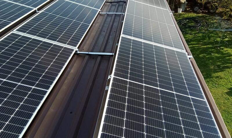 Reference: Solární elektrárna s výkonem 9,9 kWp a ukládáním do baterií - Vysoký Újezd-Kozolupy