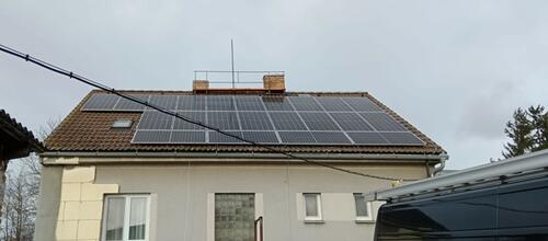 Reference Fotovoltaická elektrárna na míru s využitím baterií - Veselí nad Lužnicí