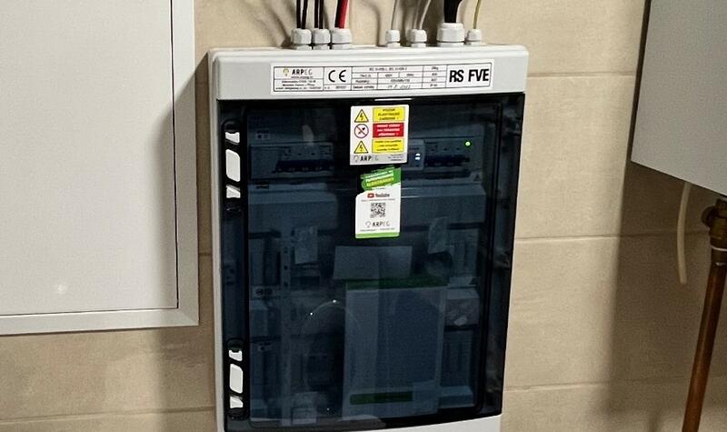 Reference: Fotovoltaická elektrárna na klíč instalovaná v Benátkách nad Jizerou-Dražicích