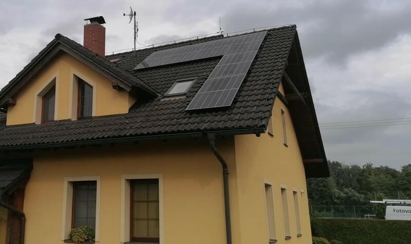 Reference: Fotovoltaická elektrárna s dotaci na bateriový systém realizovaná v Lázních Bělohradě 