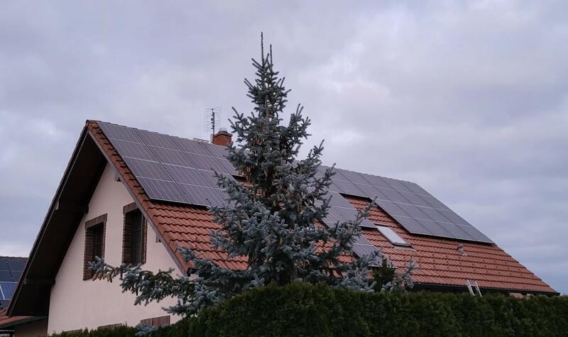 Reference: Solární elektrárna s výkonem 9,9 kWp a uchováním vyrobené energie v bateriích - Nymburk