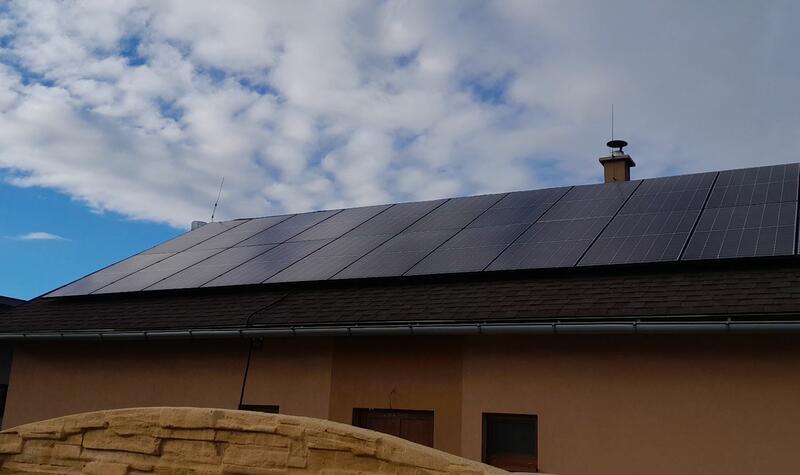Reference: Fotovoltaická elektrárna o výkonu 9,9 kWp instalovaná na sedlovou střechu - Kopřivnice-Lubina 