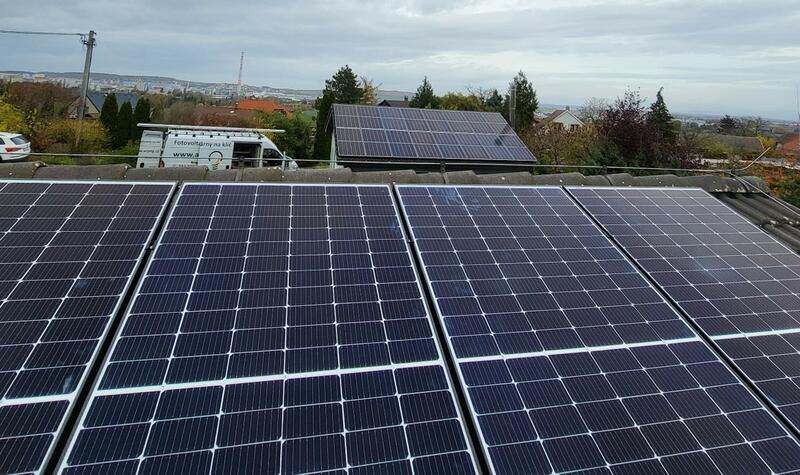 Reference: Fotovoltaická elektrárna s nabíjecí stanicí pro elektromobily - Mladá Boleslav-Jemníky