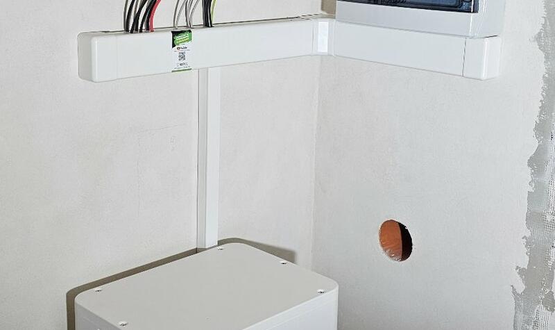 Reference: Solární elektrárna na míru s bateriovým úložištěm - Kostelec nad Černými lesy