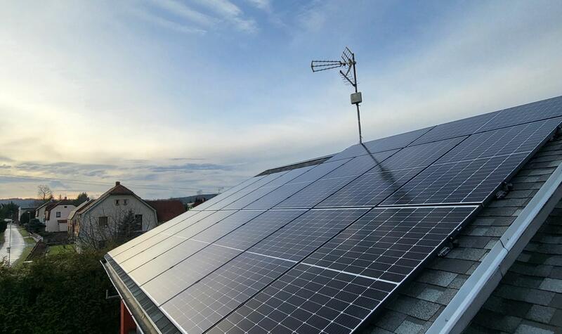 Reference: Fotovoltaická elektrárna na míru s využitím bateriového úložiště - Starý Jiříkov