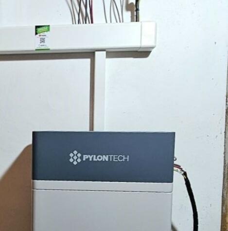 Reference: Fotovoltaická elektrárna s bateriovým úložištěm o kapacitě 10,65 kWh - Voznice-Chouzavá