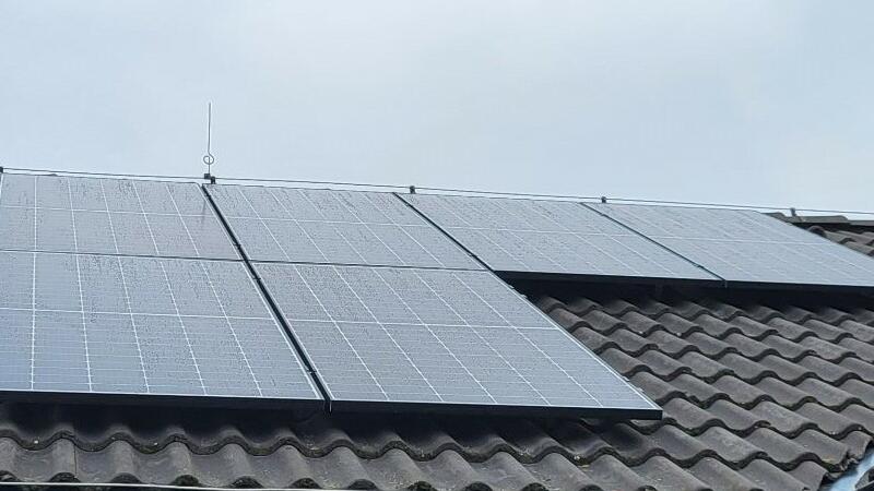 Reference: Fotovoltaická elektrárna s nabíjecí stanici pro elektromobil - Niměřice-Horní Cetno