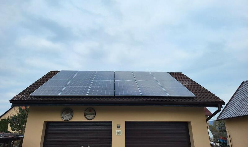 Reference: Fotovoltaická elektrárna s vyřízením dotace NZÚ - Hradištko-Rajchardov