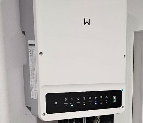 Reference: Instalace fotovoltaické elektrárny a bateriového úložiště - Křešice-Třeboutice
