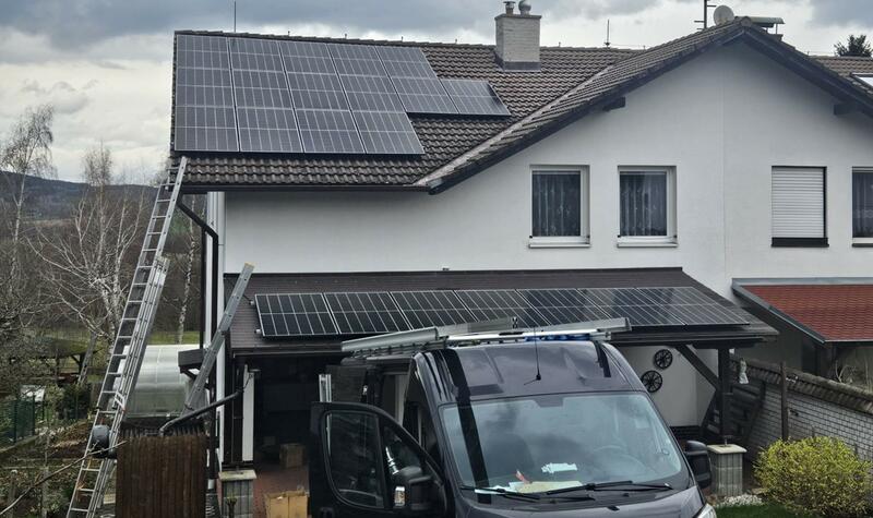 Reference: Fotovoltaická elektrárna s výkonem 9,9 kWp a barerí - Klenčí pod Čerchovem 