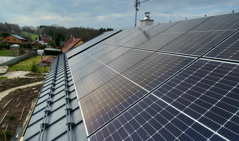 Reference: Realizace fotovoltaické elektrárny s bateriovým úložištěm o kapacitě 17.4 kWh - Rychnov u Jablonce nad Nisou