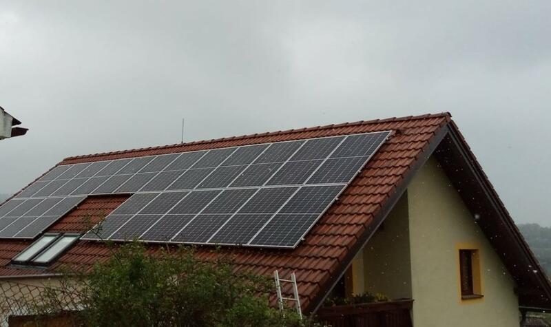 Reference: FVE s dobíjecí stanici pro elektromobil - Český Krumlov-Horní Brána 