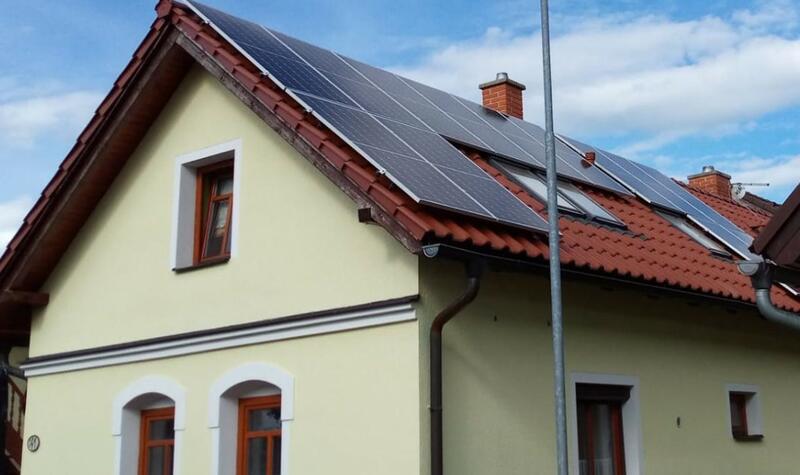 Reference: Fotovoltaická elektrárna s výkonem 9,45 kWp instalovaná ve Strakonicích 