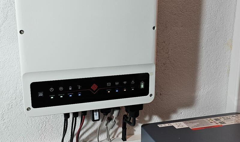 Reference: Solární elektrárna s výkonem 7,2 kWp instalovaná v Žichovicích 