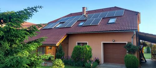 Reference Fotovoltaická elektrárna na polovalbové střeše - Polepy 