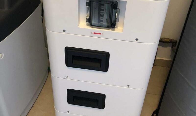 Reference: Realizace fotovoltaické elektrárny na míru s bateriovým úložištěm - Kněžmost-Malobratřice 