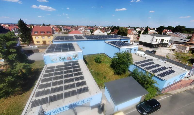 Reference: FVE s výkonem 99,9 kWp instalovaná v Nymburku 