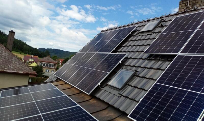 Reference: Fotovoltaická elektrárna s individuálním návrhem - Žichovice