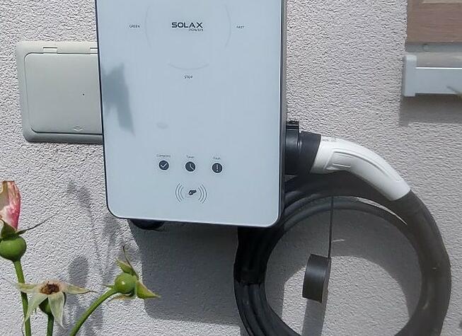 Reference: Fotovoltaická elektrárna s technologii Solax - Podolí