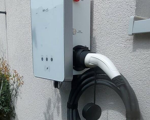Reference: Fotovoltaická elektrárna s technologii Solax - Podolí