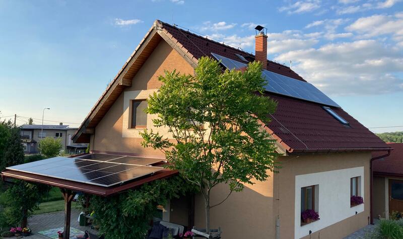 Reference: fotovoltaická elektrárna s akumulací energie - Kopřivnice 