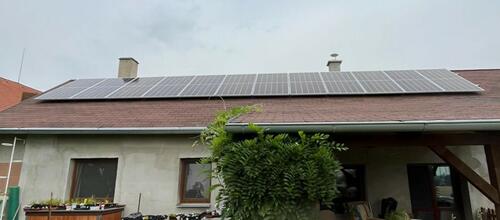 Reference Fotovoltaika s akumulací energie - Zaloňov-Horní Dolce 