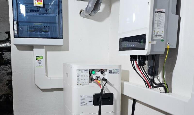 Reference: FVE s výkonem 6,75 kWp a vyřízení dotace Nová zelená úsporám - Vyžlovka 