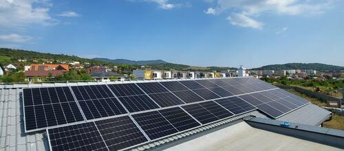 Reference Fotovoltaická elektrárna s dobíjecí stanicí pro elektromobil - Litoměřice 