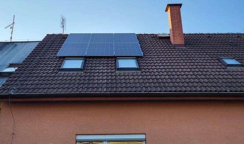 Reference: Solární elektrárna s bateriovým úložištěm a vyřízením dotace NZÚ - Dobrovice