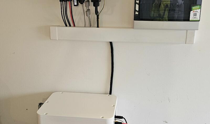 Reference: Instalace solární elektrárny s výkonem 9,9 kWp a baterií 10,65 kWh - Herink