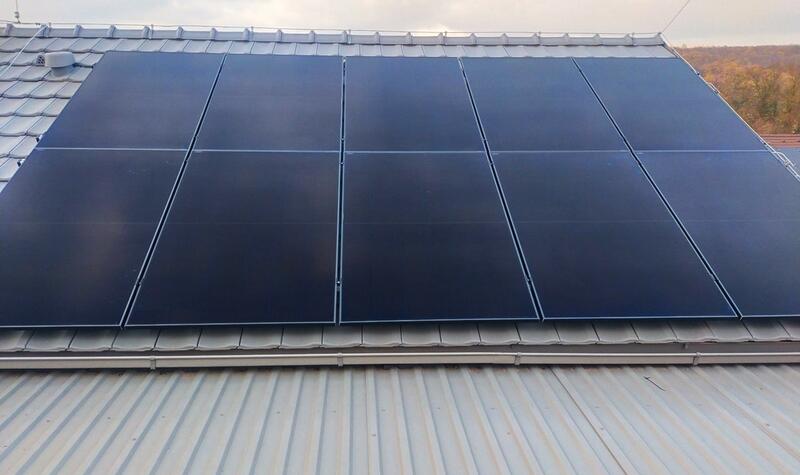 Reference: Fotovoltaická elektrárna s dobíjecí stanici pro elektromobil - Kanice