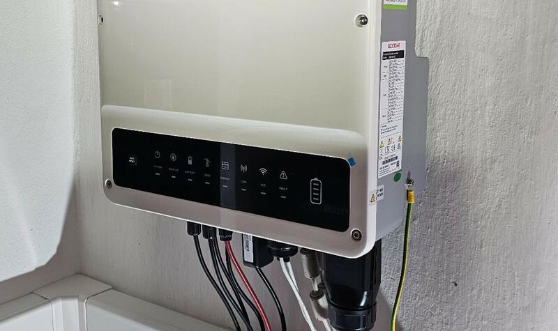 Reference: Solární elektrárna s bateriovým úložištěm o kapacitě 14,2 kWh - Stříbřec-Mníšek 