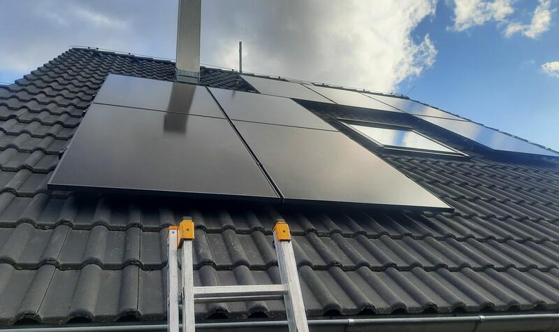 Reference: Fotovoltaická elektrárna na míru s nabíjecí stanici pro elektromobily - Hrušovany u Brna