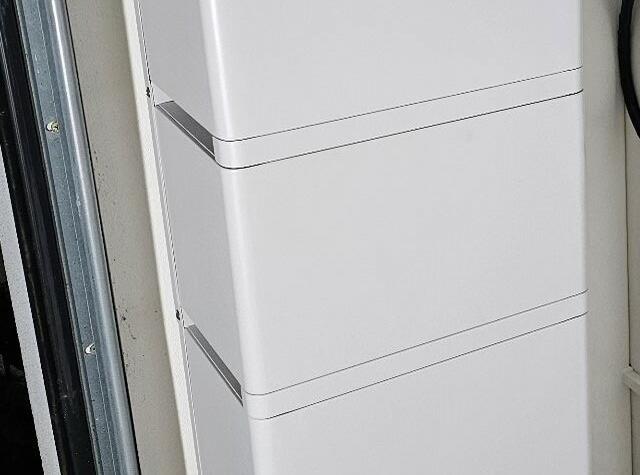 Reference: Fotovoltaika s ukládáním vyrobené energie do baterií a wallboxem - Kly-Hoření Vinice