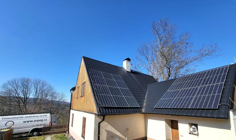 Reference: Fotovoltaika s uložením vyrobené energie do baterií - Hora Svaté Kateřiny