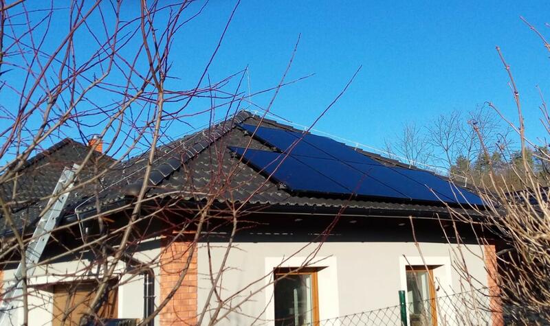 Reference: Fotovoltaika s dobíjecí stanici pro elektromobil - Kačice