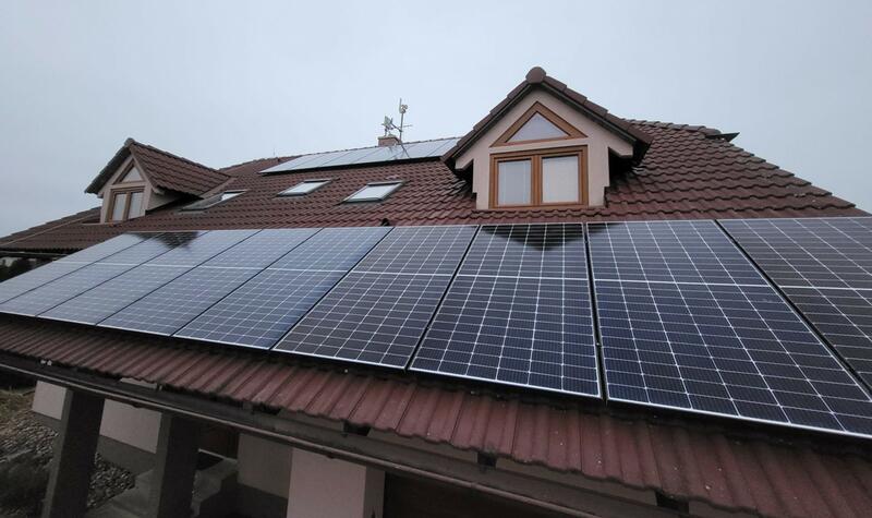 Reference: Fotovoltaika s baterii o kapacitě 14,2 kWh - Horky nad Jizerou 