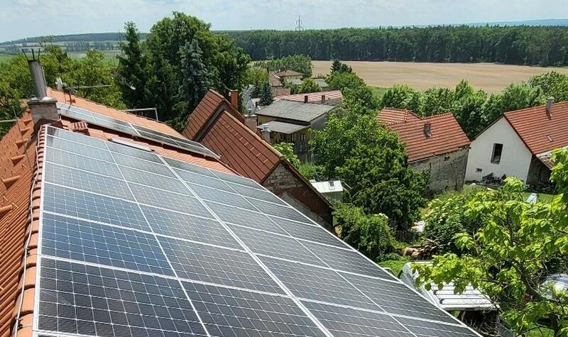 Reference: Fotovoltaická elektrárna s GreenBoxem - Stará Lysá, Středočeský kraj