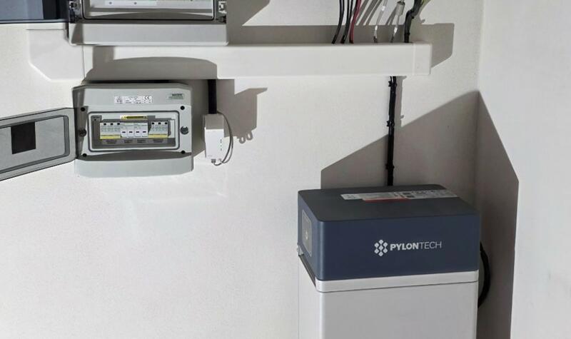 Reference: Chytrá fotovoltaická elektrárna s řídicí jednotkou GreenBox - Žichovice