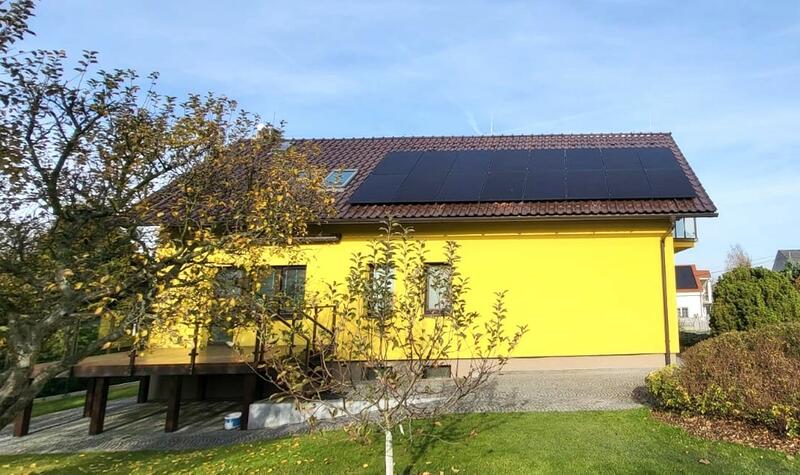 Reference: Fotovoltaika s bateriovým úložištěm a chytrým řízením GreenBox - Milčice 