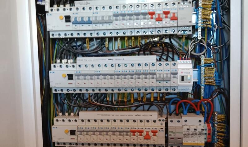 Reference: Revize fotovoltaické elektrárny  – Křenice–Sibřina, Středočeský kraj 
